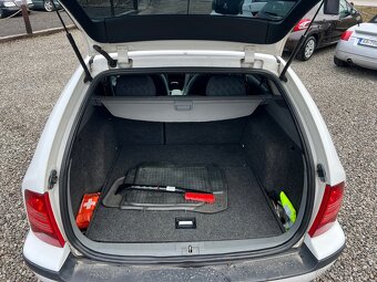 Škoda octavia 1.6 GLX A/T - 19