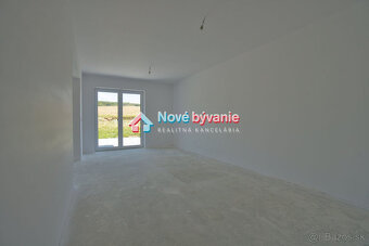 Novostavba s krásnym výhľadom - 19