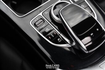 Mercedes-Benz C trieda Kombi Mercedes-AMG 43 4matic A/T - 19
