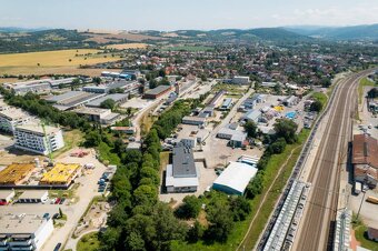 Na predaj polyfunkčný objekt na pozemku 4609 m2, TN - Zámost - 19