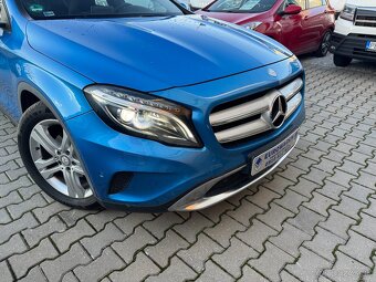 Mercedes-Benz GLA 200 d 4MATIC A/T - 19