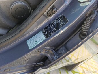 Kia Venga 1.4CRDI M6 16V My WORLD edícia. Rodinné auto. - 19