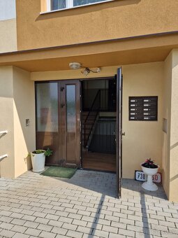 PRIESTRANNÝ 4-izbový byt s dvoma balkónmi Prašice - 19