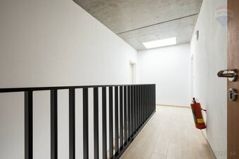 PRENÁJOM: KANCELÁRIE - DUNAJSKÁ STREDA, CZIBÓKOVÁ UL. - 19