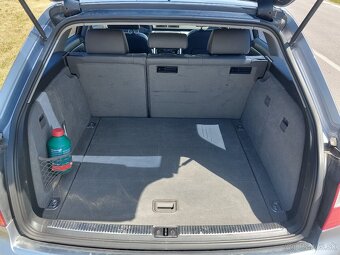 Audi A4  AVANT 2.5 TDI B6 - 19