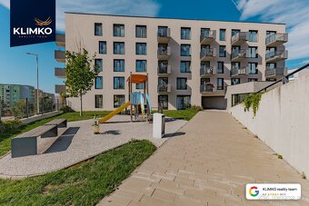 Exkluzívny 3-izbový byt s priestrannou terasou a kompletným - 19
