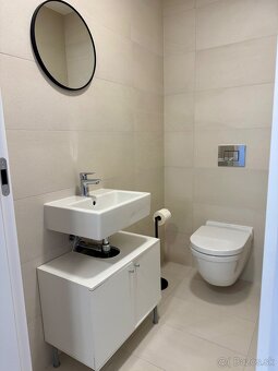 Prenájom 2-izbového bytu v Sky Parku s výhľadom na hrad - 19