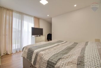 Na predaj: kompletne zrekonštruovaný 4 izbový rodinný dom, T - 19