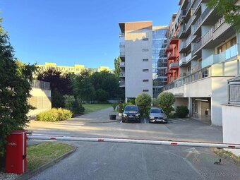 2 – izbový tehlový byt s 8,5m2 loggiou, pri parku, Košice - - 19