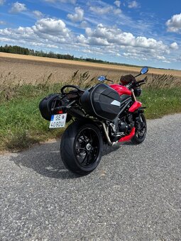 Triumph Speed Triple 1050 - 19