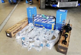 ROZPREDÁM Audi A4 B7 Avant 3.0 TDI - 19