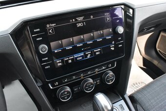 Volkswagen Passat Variant 2.0 TDI DSG/LED/ACC//LANE 14999EUR - 19