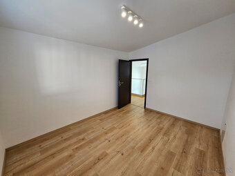 PRENÁJOM 5 - izbového domu medzi Prešovom a Košicami - 19