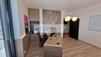 Ponúkam na PREDAJ 5 IZBOVÝ PENTHOUSE V MESTE NOVÉ ZÁMKY - 19