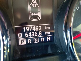 Nissan Qashqai 2.0 dCi Acenta 4x4 A/T - 19