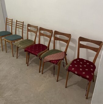 Poctivý retro rozkladací jedálenský stôl z masívu 70 roky - 19