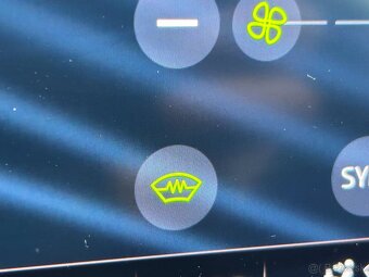 Škoda Octavia Combi 2.0 TDI SCR Sportline DSG - 19