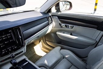 Volvo V90 CC D4 2.0L Cross Country Pro AWD A/T - 19