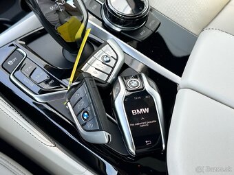 BMW M550i, xDrive, 1.MAJITEL, ČR, 2017, 4.4 BiTurbo V8, DPH - 19