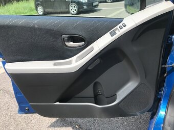 TOYOTA YARIS 1.3 VVT-I BASE COOL - 19