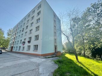 Predaj nadštandardného veľkometrážneho 1- izbového bytu v Ča - 19