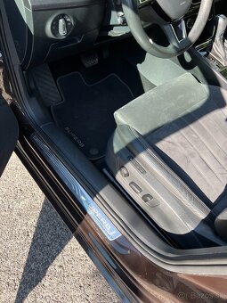 Skoda Superb TDI-DSG PANORAMA CANTON - 19