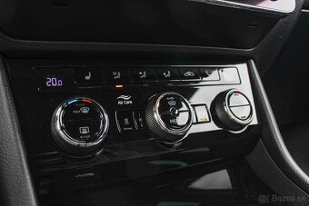Škoda Superb Combi Sportline 2.0 140kW 4x4 DSG - 19