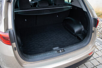 Kia Sportage 2.0crdi 4x4 - 19