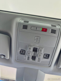 Škoda Superb Combi 2.0 TDI DSG • ACC • Matrix • Model 2022 - 19