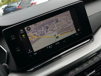 Škoda Octavia Combi 2.0 TDi DSG, r.v.: 2021 - 19