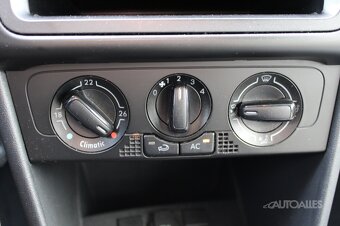 Volkswagen Polo 1,2 i 12V 44 kW TRENDLINE - 19