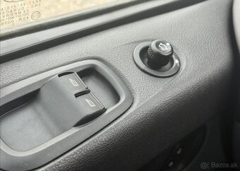 Ford Transit Custom 2,2 VARIOBUS TDCi L2 9MÍST DPH nafta - 19