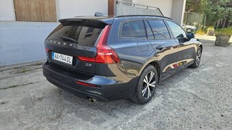 Volvo V60 D3 Momentum - 19