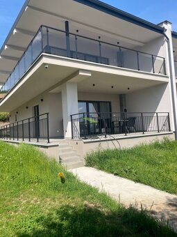 Luxusná moderná celoročná NOVOSTAVBA pri Šírave - s výhľadom - 19