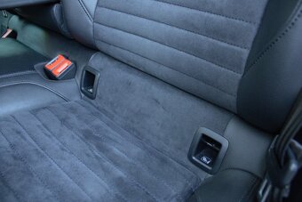 VW Volkswagen Passat Variant 2.0 TDI DSG - 19