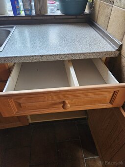 Masívna kuchynská linka z Nemecka so spotrebičmi - 19