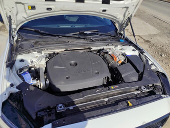 Volvo v60 R-Design 2.0 hybrid 4x4 PHEV - 19