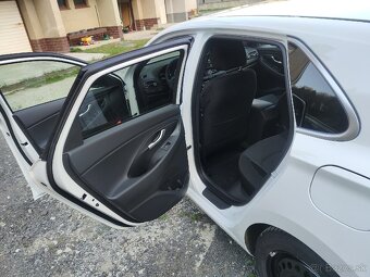 ODSTUPENIE LEASINGU HYUNDAI I30 PLAY ( 2024 ) - 19