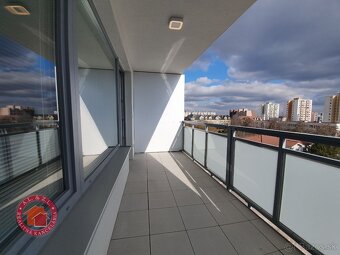 Krásny 2 izbový BYT V SENCI - CENTRUM NA NÁMESTÍ - 19