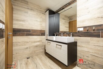 Útulný 5 izbový byt na predaj Banská Bystrica, do centra 5 m - 19
