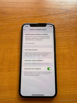 iPhone XS, 64GB, Space Gray - 19