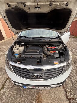 Kia Sportage 2.0 CRDi 4W A/T - 19