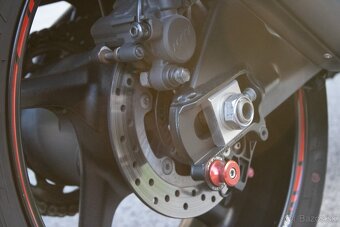 Yamaha MT-10 118 kW, manuál, 2017, benzín - 19