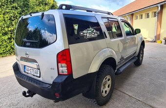 Nissan Pathfinder 2,5dci 4x4 128kw - 19