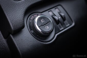 Opel Insignia ST 96kW - 19