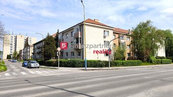 ČERSTVO REKONŠTRUOVANÝ PRIESTRANNÝ DVOJIZBÁK - 19