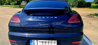 Porsche Panamera - 19