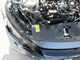 Honda Civic 1.0 DOHC VTEC Turbo Elegance CVT - 19