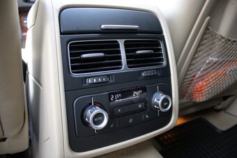 Volkswagen Touareg 3.0 TDI V6 176kW VW - 19
