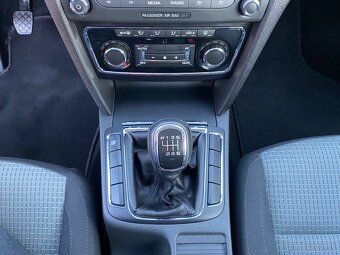 Škoda Superb 1.8 TSI - 19